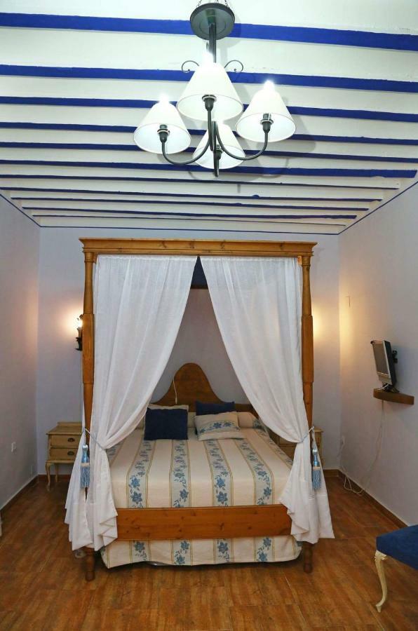 Casa Rural La Quinteria De Sancho Piscina Para Tres Apartamentos Argamasilla De Alba ภายนอก รูปภาพ